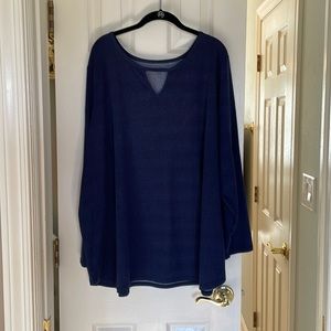 Elizabeth Clark 4X long sleeve top